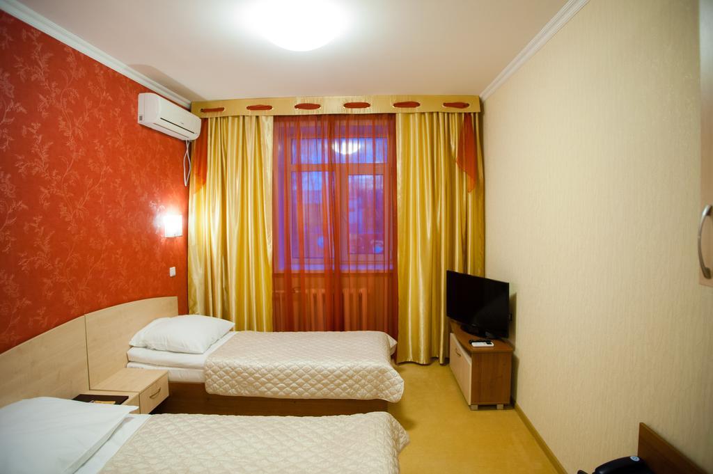 Mereke Hotel Ust-Kamenogorsk Exterior photo