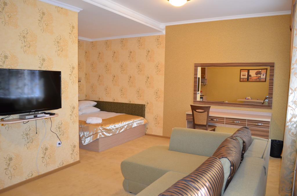 Mereke Hotel Ust-Kamenogorsk Room photo