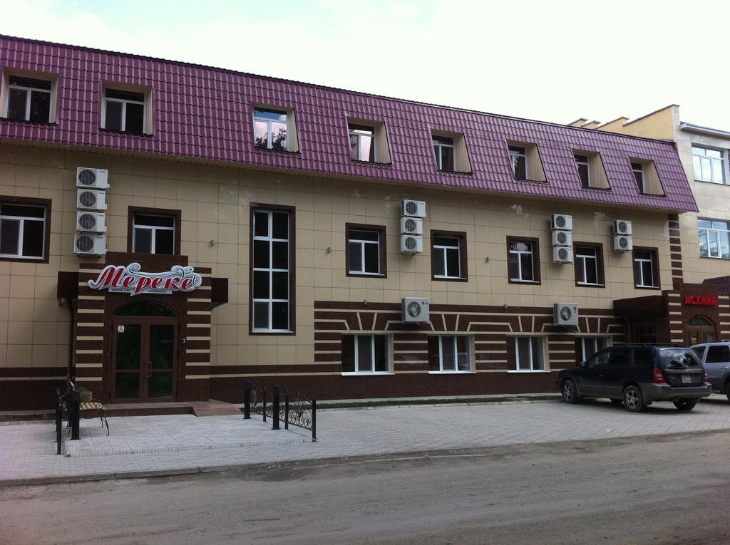 Mereke Hotel Ust-Kamenogorsk Exterior photo